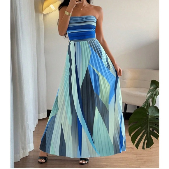 Boho Multicolor Strapless Pleated Stretchy Waist maxi Dress - Picture 5 of 8